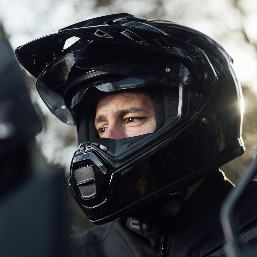 Merlin TORRES BLOCK Helmet – Gloss Black